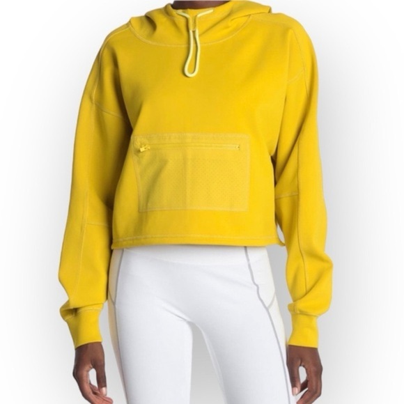 Free People FP Movement Reach The Summit Scuba Hoodie Pullover XS yellow cropped - Picture 1 of 10